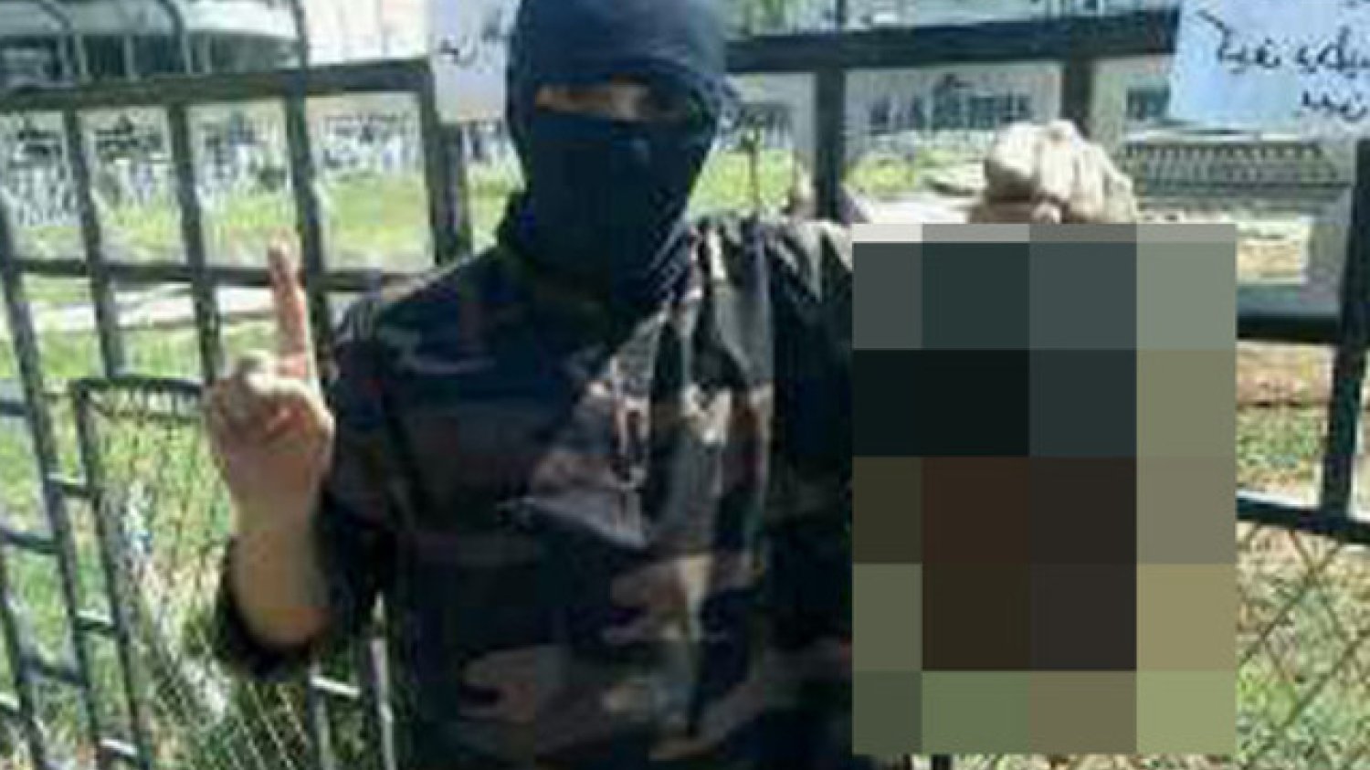 Brytyjski raper Abdel-Majed Abdel Bary przeszedł na stronę Państwa Islamskiego i pozował w Syrii z obciętą głową
