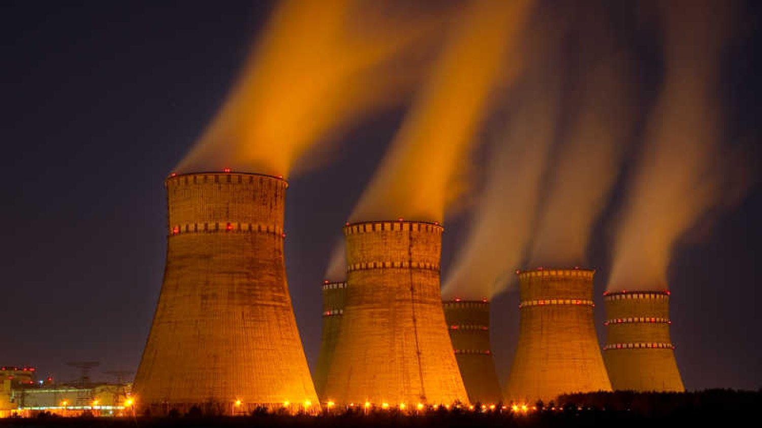 W Poznaniu i Wrocławiu wybuchła panika po informacji, że nad nasz kraj nadciąga chmura atomowa.