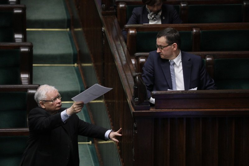 Odkryto absurdy w projekcie PiS dotyczącym głosowania korespondencyjnego.