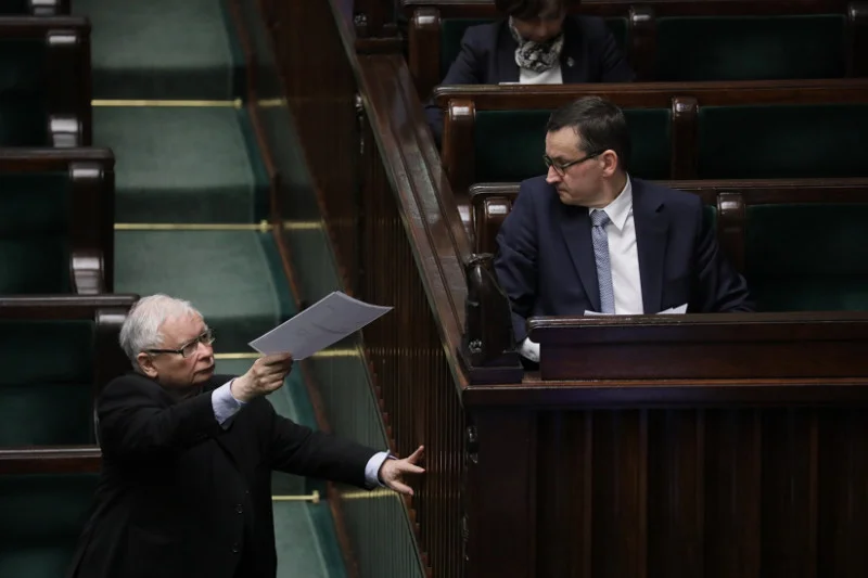 Odkryto absurdy w projekcie PiS dotyczącym głosowania korespondencyjnego.