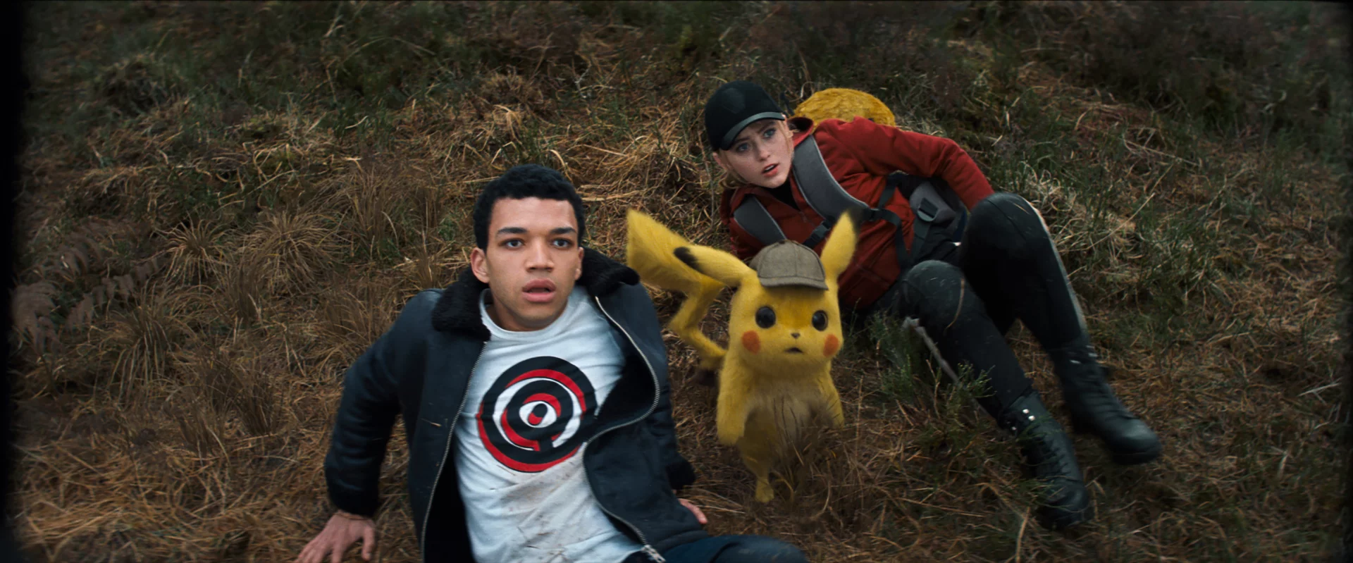 Tim (Justice Smith) próbuje wyjaśnić zagadkę zniknięcia ojca. Pomaga mu w tym młoda dziennikarka Lucy (Kathryn
Newton) i oczywiście detektyw Pikachu