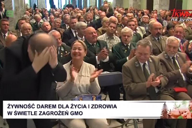 Nawet Tadeusz Rydzyk nie mógł uwierzyć w komplement z ust ulubionego ministra. Nie pozostał dłużny. Przywódca duchowy Polaków pomodli się o boskie wstawiennictwo dla ministra.