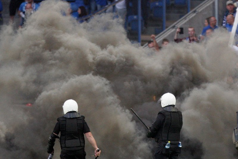 W 2016 roku zlikwidowano specjalne zespoły policji powołane do walki z przestępczością środowisk kibicowskich.