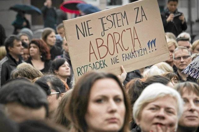 Sejmowa komisja ds. petycji rozpatrzy kolejny projekt całkowitego zakazu aborcji.