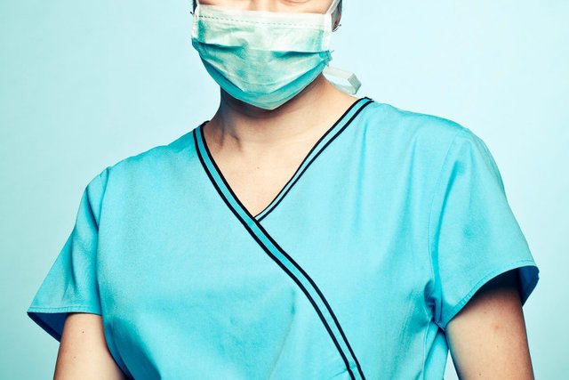 Niewinną lekarkę policja zatrzymała w przychodni ma oczach pacjentów