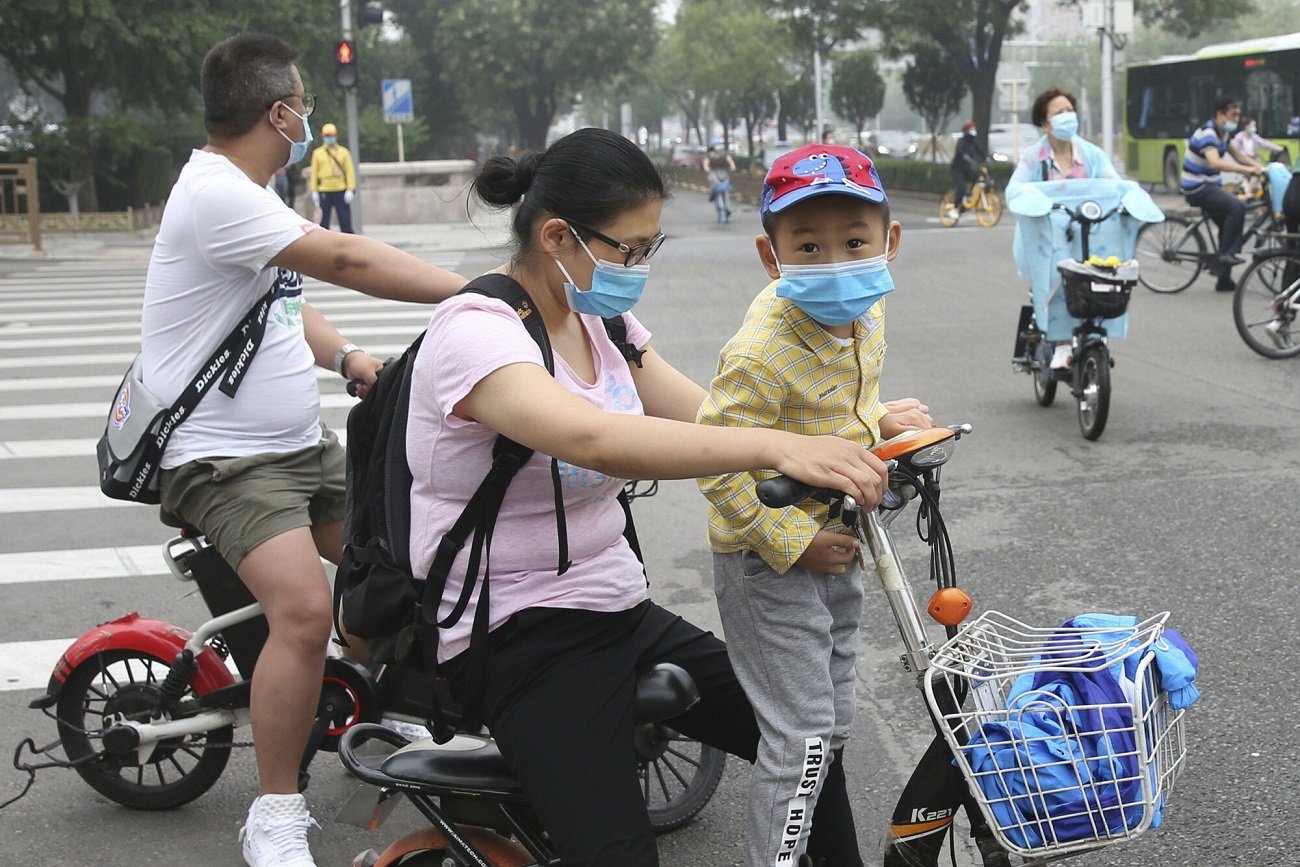 W Wuhan przetestują wszystkich mieszkańców pod kątem covid-19.
