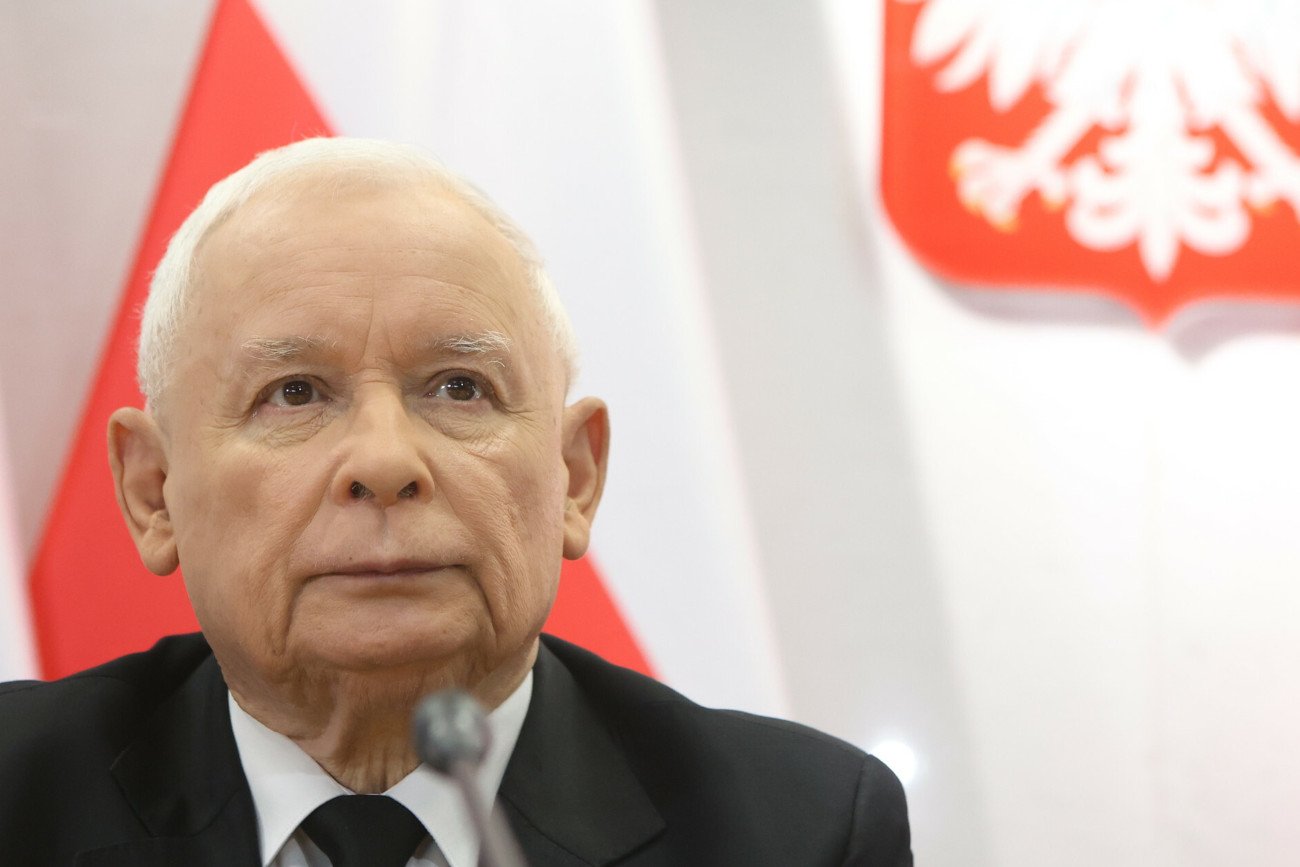 Czy Jarosław Kaczyński został sam?