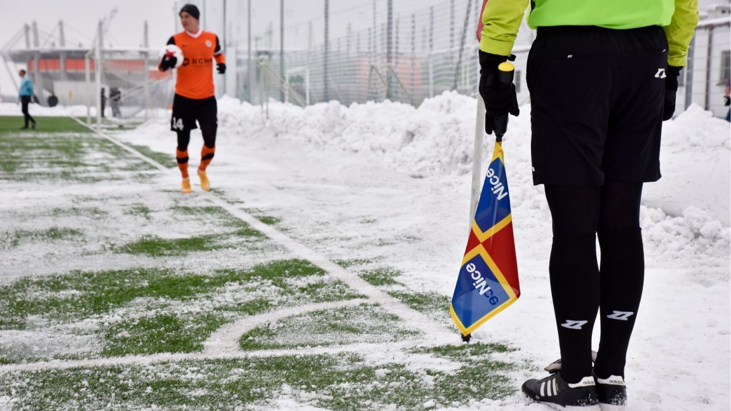 Ludzie pytają o odwołanie meczów Ekstraklasy. Wszystko przez arktyczne mrozy