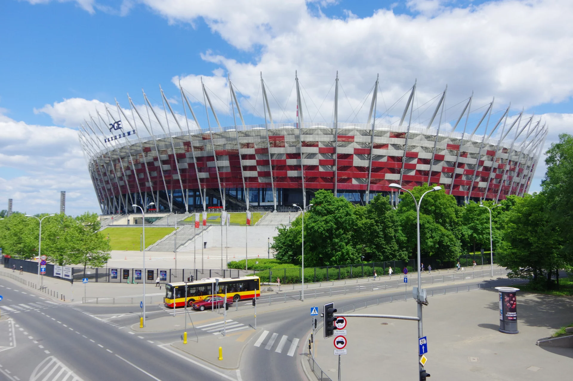 Jest pomysł na to, jak uratować PGE Narodowy. PZPN i tak straci miliony złotych