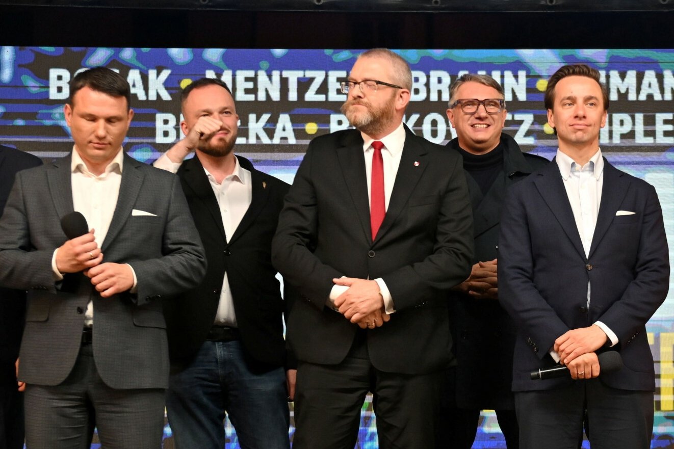 Bosak z Konfederacji też studiował w Collegium Humanum. Tak mówi o sprawie.