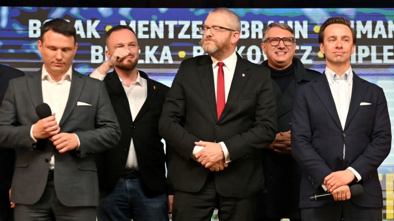 Bosak z Konfederacji też studiował w Collegium Humanum. Tak mówi o sprawie.