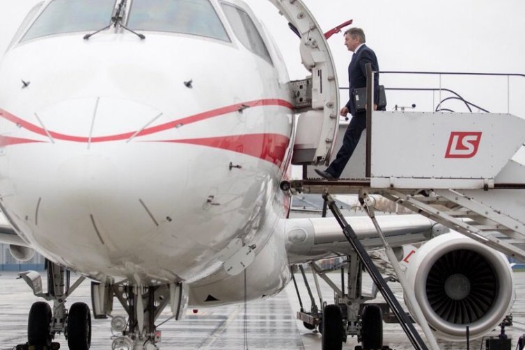 Afera "Kuchciński Travel" ujawniła, że politycy PiS ignorują przepisy HEAD.