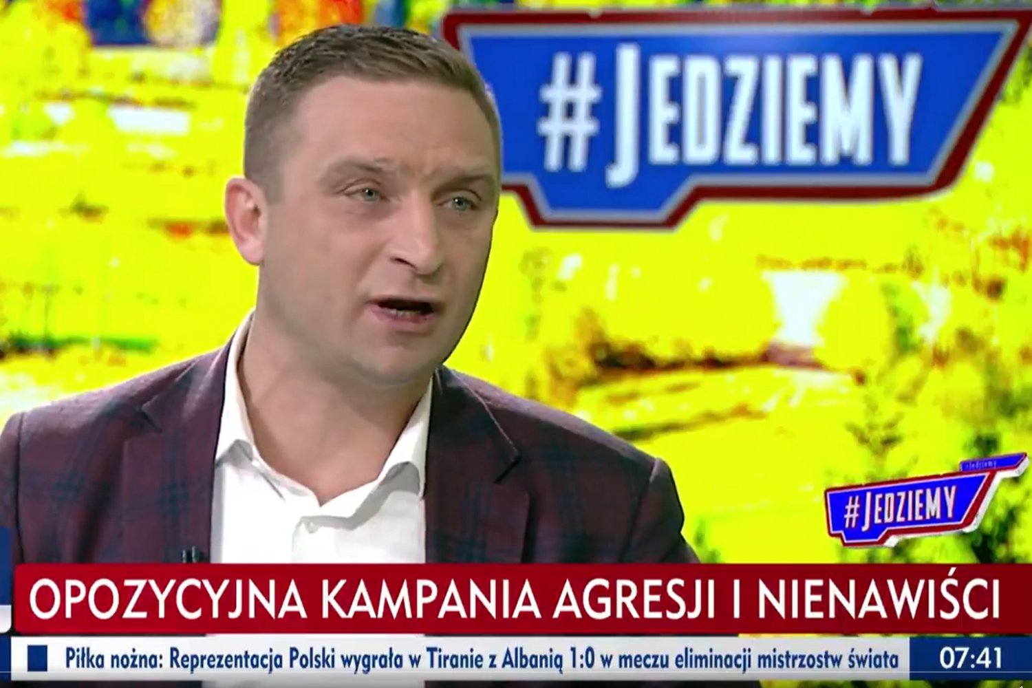 Bąkiewicz opowiedział w TVP o pieniądzach, jakie dostał od rządu.