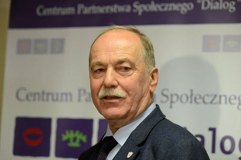 Ryszard Proksa zawarł porozumienie z rządem. Teraz regionalne oddziały "Solidarności" chcą odwołania szefa oświatowej "S".