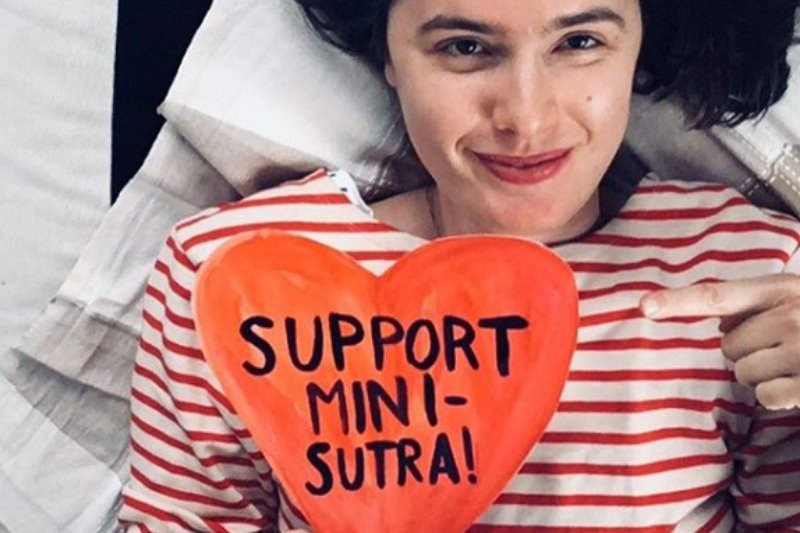 Austriacka rysowniczka Bianca Tschaikner odświeżyła kamasutrę i dodała jej lekkości