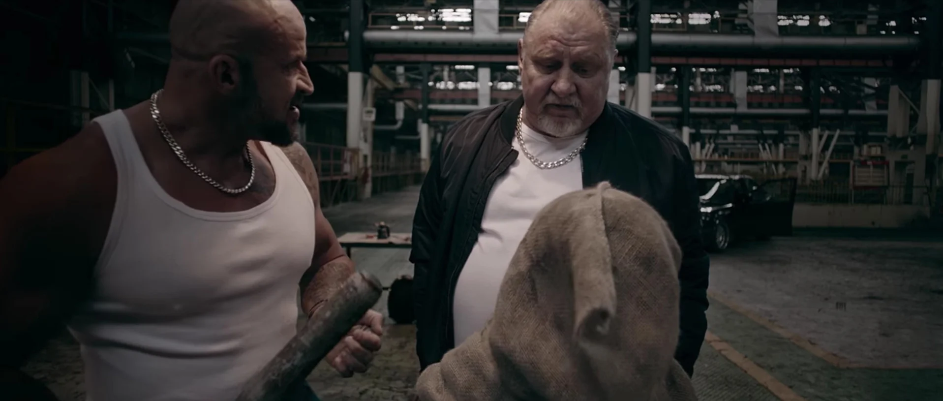 Oświeciński i Grabowski są w swoich rolach bardzo przekonujący.
