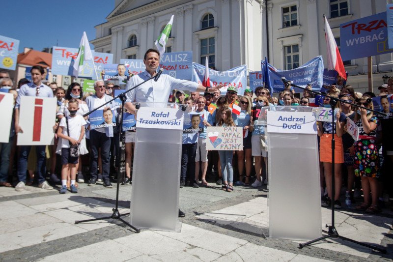 Rafał Trzaskowski obiecał pomoc w ustaleniu, jaki jest stan finansów publicznych.