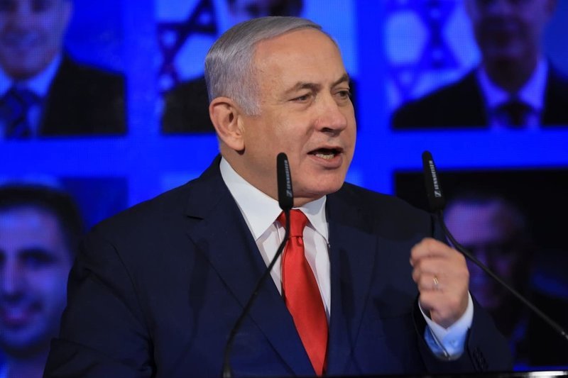 Obecny premier Izraela Benjamin Netanjahu walczy o reelekcję.