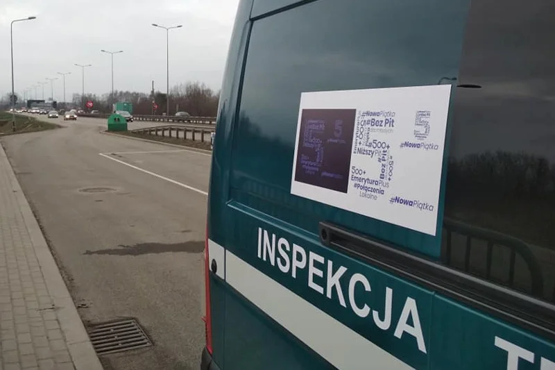 Tak oklejone pojazdy Wojewódzkiego Inspektoratu Transportu Drogowego wyjechał na drogi województwa pomorskiego.