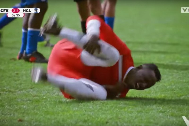 Może nie wygląda jak Neymar, ale turla się zupełnie jak on.