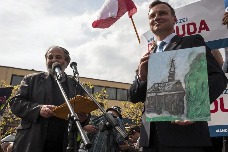 Andrzej Duda nie objął patronatu nad dniem ofiar rzezi wołyńskiej. To nie spodobało się kresowianom.