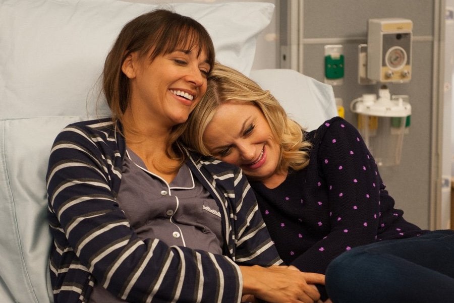 Leslie i Ann z "Parks and Recreation" to tylko jeden z przykładów wspaniałej przyjaźni w serialach