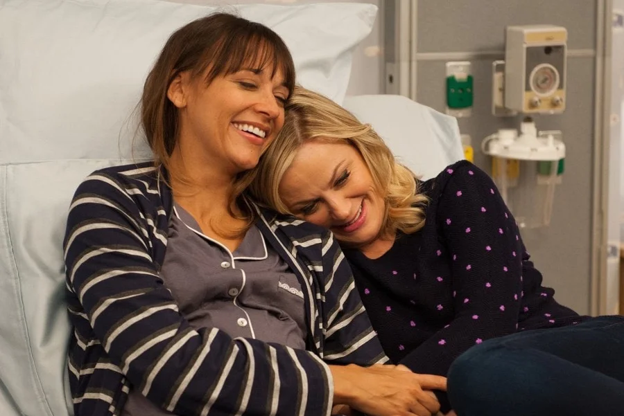 Leslie i Ann z "Parks and Recreation" to tylko jeden z przykładów wspaniałej przyjaźni w serialach