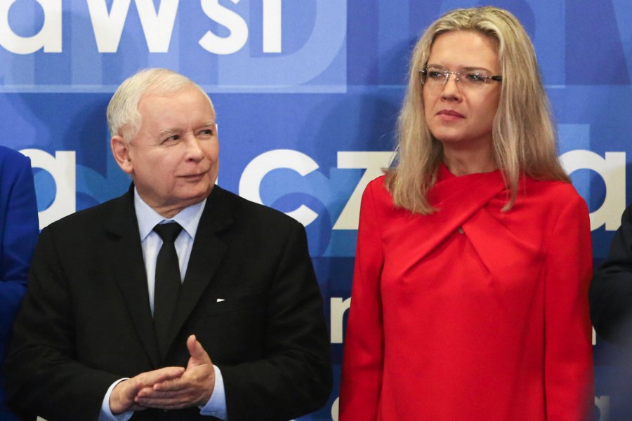 Małgorzata Wassermann zdecydowanie przegrywa w Krakowie z Jackiem Majchrowskim, choć wcześniej mogło się wydawać, że depcze mu po piętach.