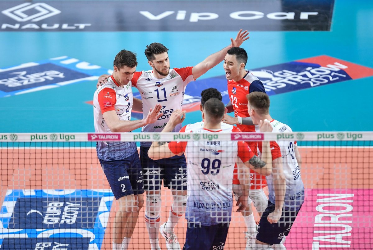 Grupa Azoty ZAKSA Kędzierzyn-Koźle znów ma szansę na finał PlusLigi, bo wygrała starcie w Zawierciu