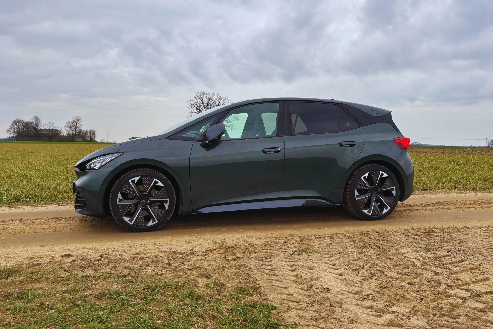 Cupra Born VZ poza miastem Cupra Born VZ poza miastem