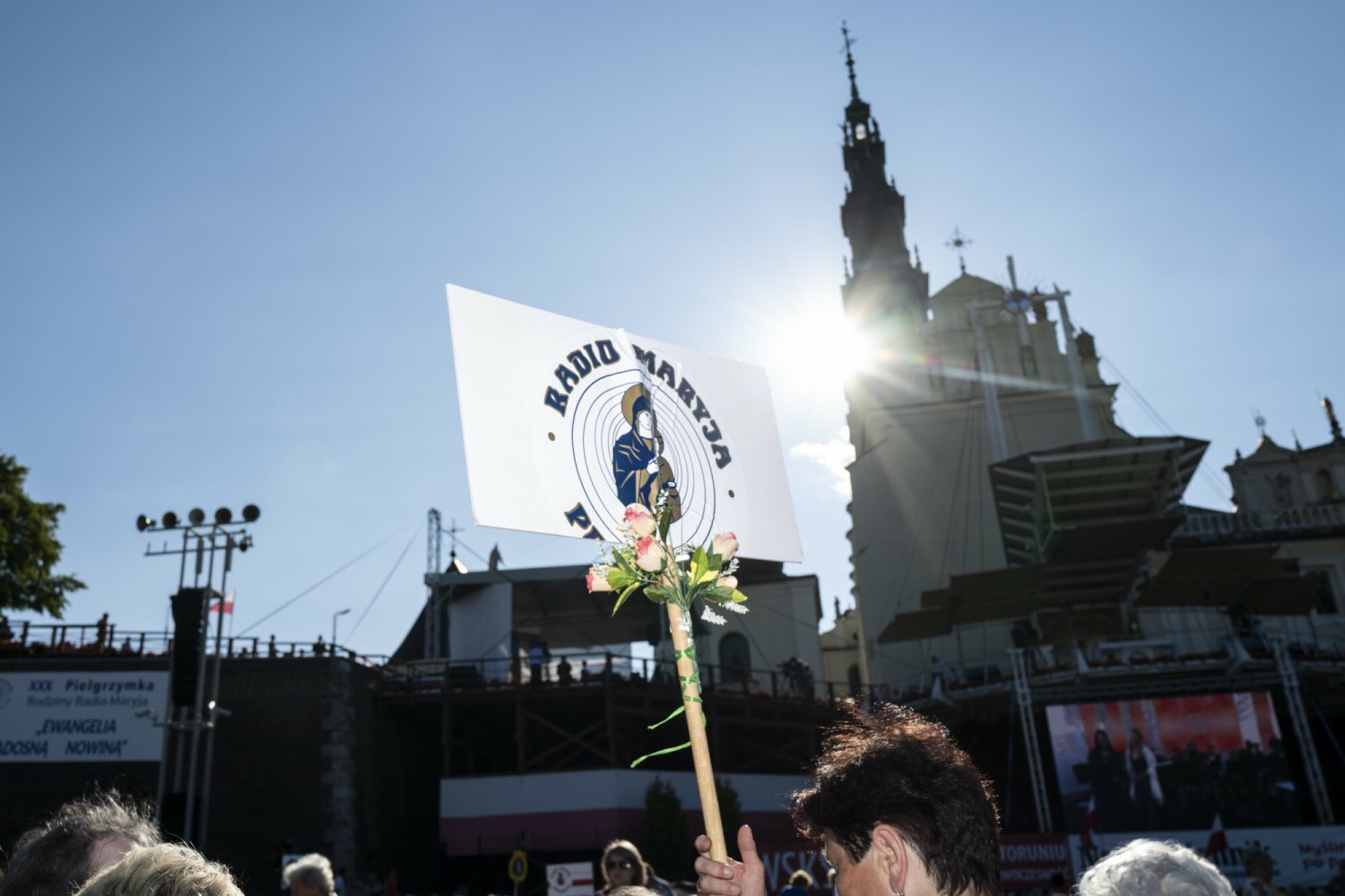 Większość katolików jest za wypychaniem migrantów na Białoruś - wynika z sondażu IBRiS.