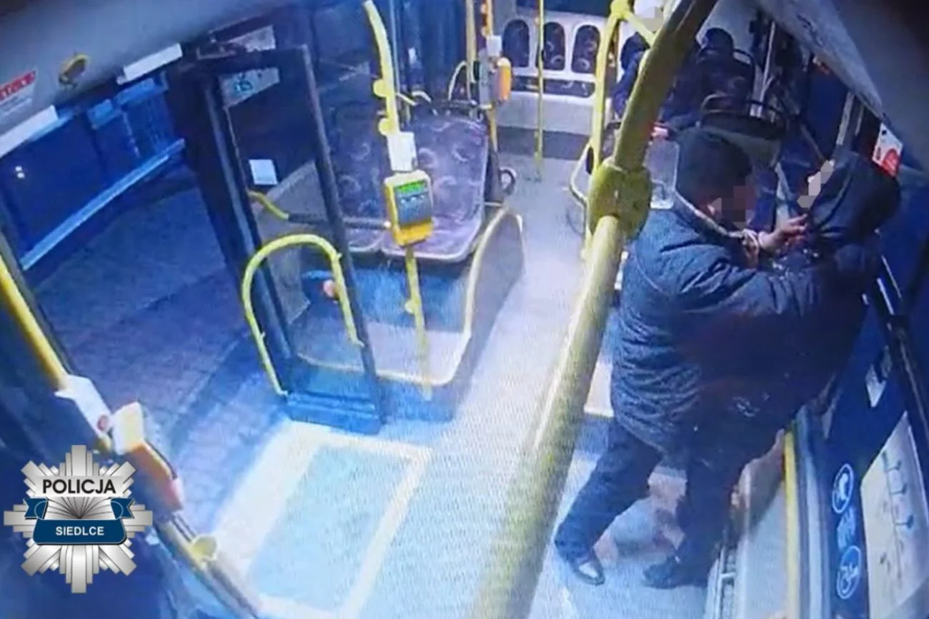 Atak na 15-latka w autobusie w Siedlcach. Kierująca zachowała zimną krew i interweniowała.