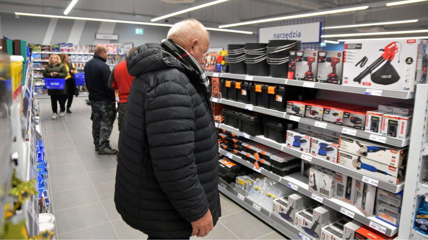 Suszarko-lokówa 5w1 Elle w Action. To zamiennik Dysona za ok. 100 zł Zamiennik Dysona w Action. Suszarka 5w1 Elle powróciła