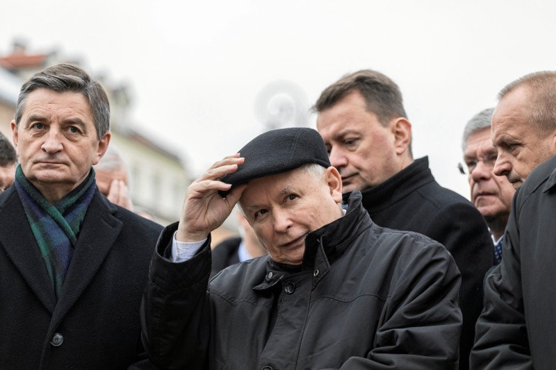 Lider PiS nie obnosi się z tym, ale podobno wspiera WOŚP co roku.