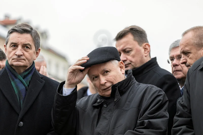Lider PiS nie obnosi się z tym, ale podobno wspiera WOŚP co roku.