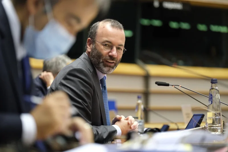 Manfred Weber krytykuje Polskę i Węgry ws. weta.