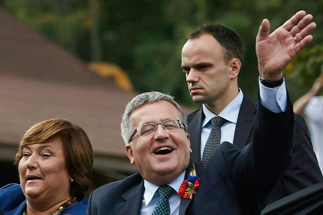 Wyniki wrześniowego sondażu CBOS sugerują, że prezydentowi Bronisławowi Komorowskiemu ufa 79 procent Polaków