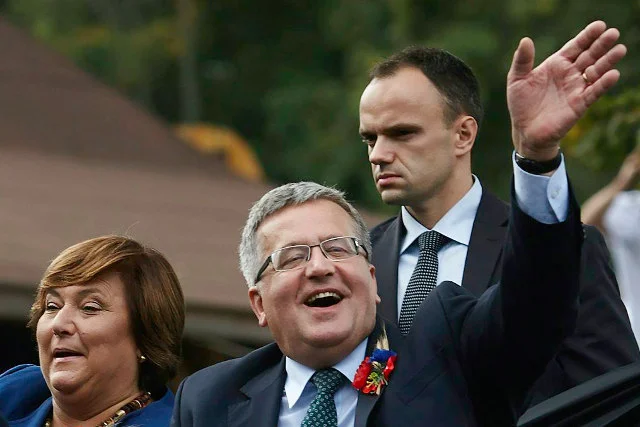 Wyniki wrześniowego sondażu CBOS sugerują, że prezydentowi Bronisławowi Komorowskiemu ufa 79 procent Polaków