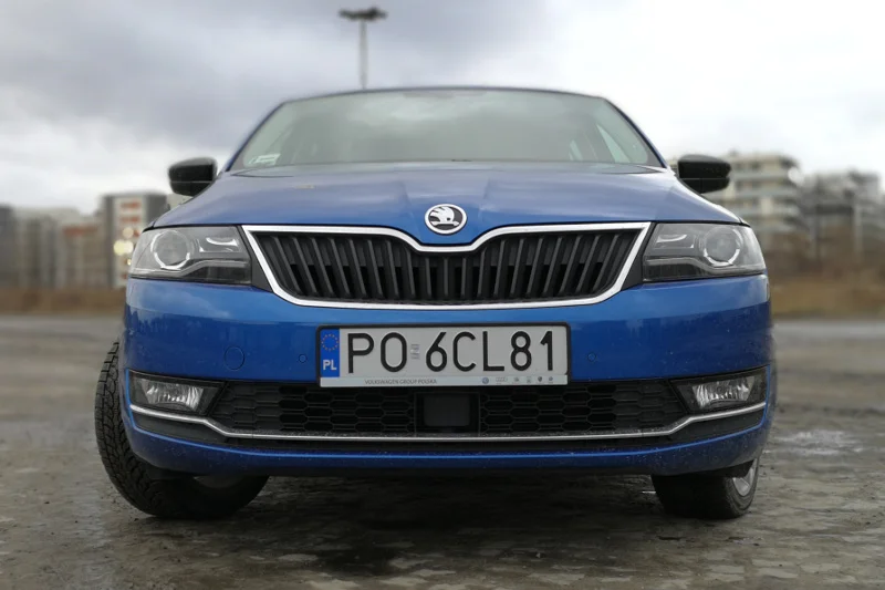 Jeśli ktoś nie ma problemu ambicjonalnego ze znaczkiem na masce, Skoda to bardzo sensowny wybór.