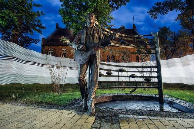 Krzysztof Klenczon to ważna postać w szczycieńskiej historii.