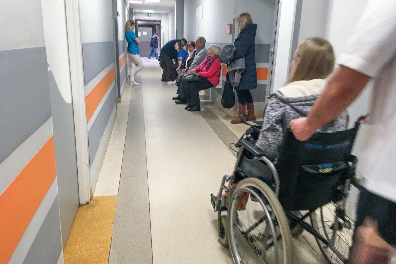 Płacisz składkę zdrowotną i chcesz lepszego dostępu do opieki zdrowotnej. Tylko jak to zrobić?
