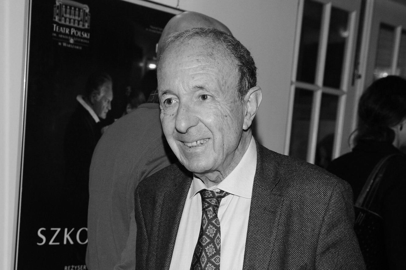 Daniel Passent zostanie pochowany na Powązkach Wojskowych.