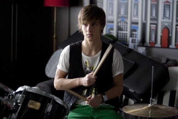 Maciej Musiał "przyłapany" z mamą na zakupach został uznany przez wiele osób za "maminsynka"