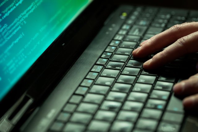 Globalny atak hakerski został zatrzymany. Brytyjskie media mówią o "przypadkowym bohaterze"