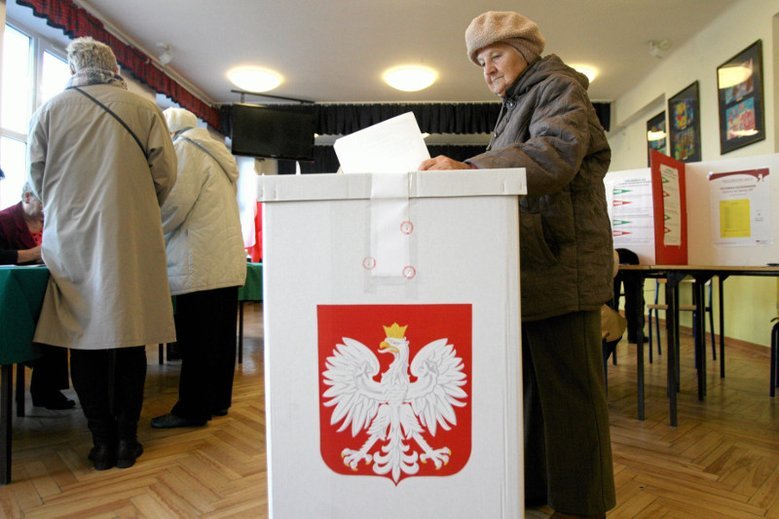 Zaczyna się zwożenie wyborców do Warszawy?