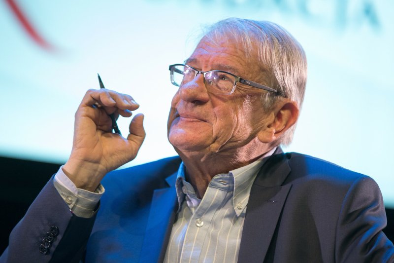 Wojciech Roszkowski myśli o pisaniu podręcznika do HiT pod pseudonimem