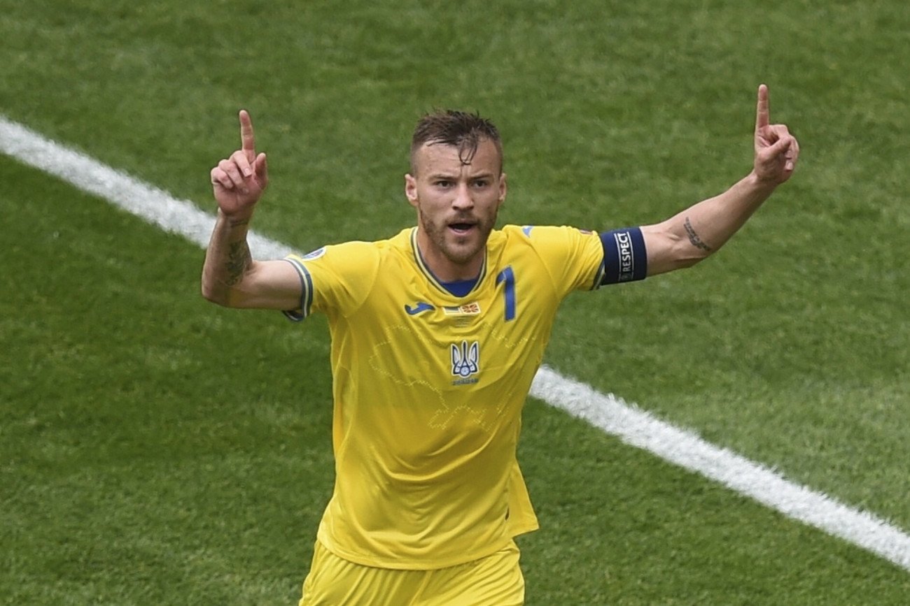 Andrij Jarmolenko jako jeden z najsłynniejszych piłkarzy z Ukrainy wziął udział w filmie przeciw propagandzie Rosji.