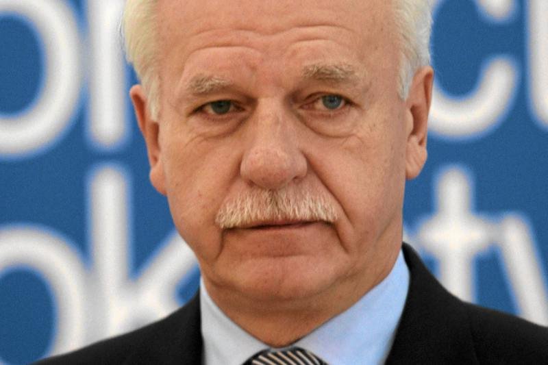 Andrzej Olechowski w ostrych słowach skrytykował dzisiejszą kondycję PO.