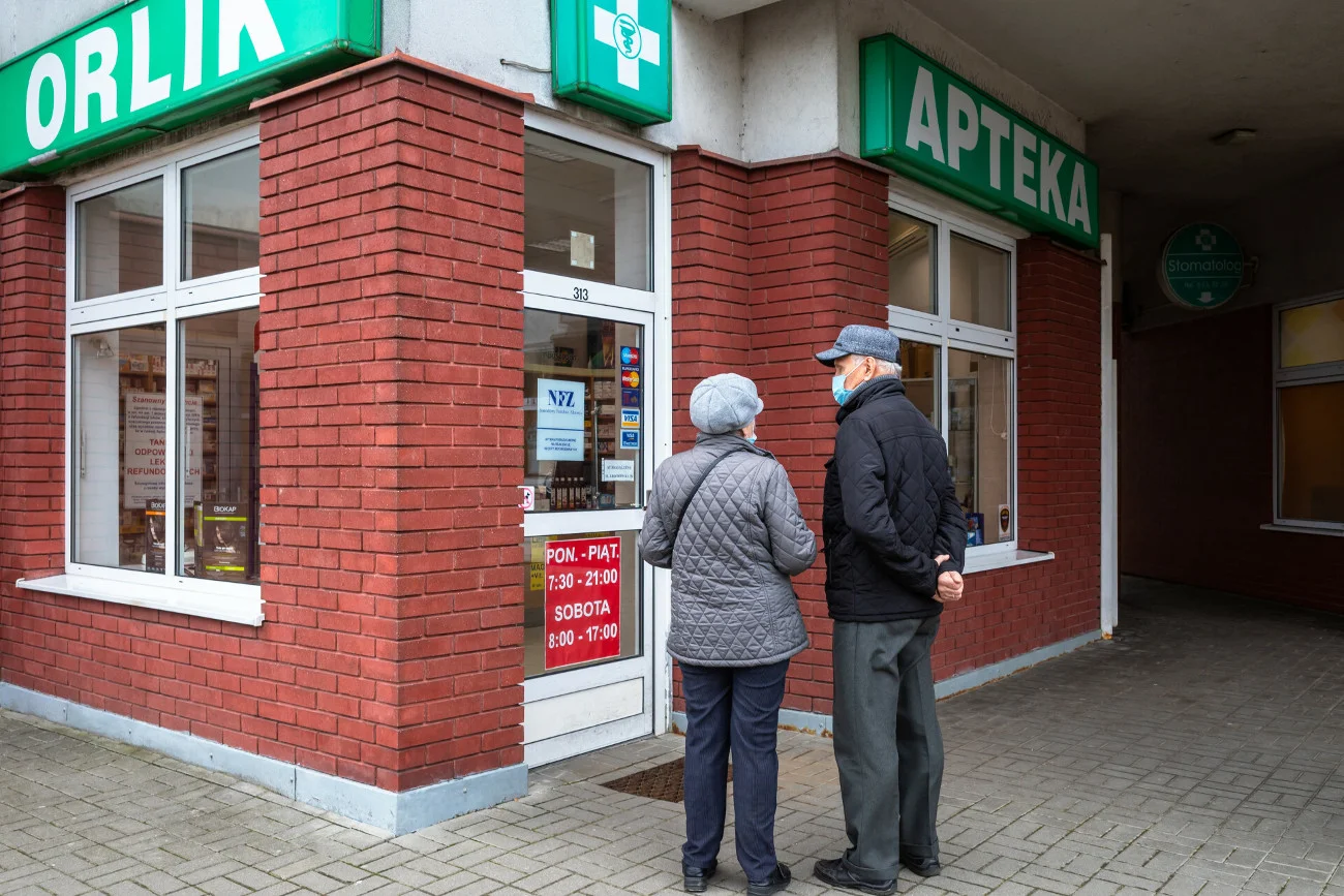 Apteki będą mogły testować na COVID-19 w korytarzu lub na zapleczu. Apteki będą mogły testować na COVID-19 w korytarzu lub na zapleczu.