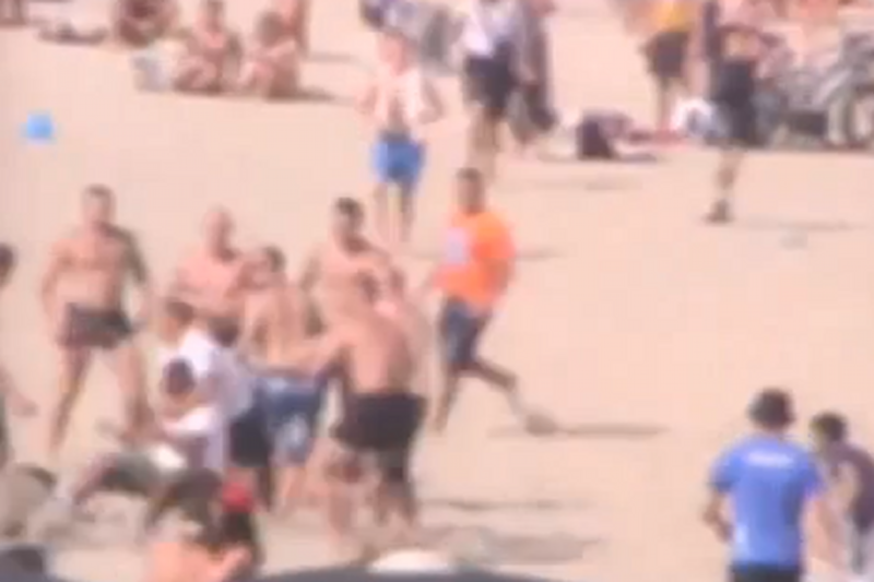 Raport "miażdży" działania policji podczas interwencji na plaży w Gdyni